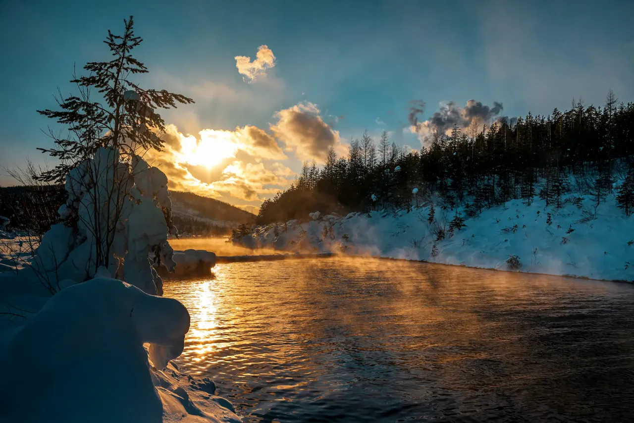 Järvimaisema iltavalossa